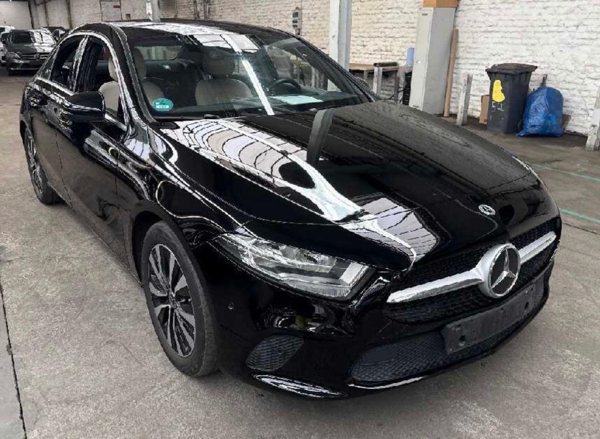 Mercedes-Benz A 180 Lim.*360-KAMERA*SiTZBELÜFTUNG*LEDER