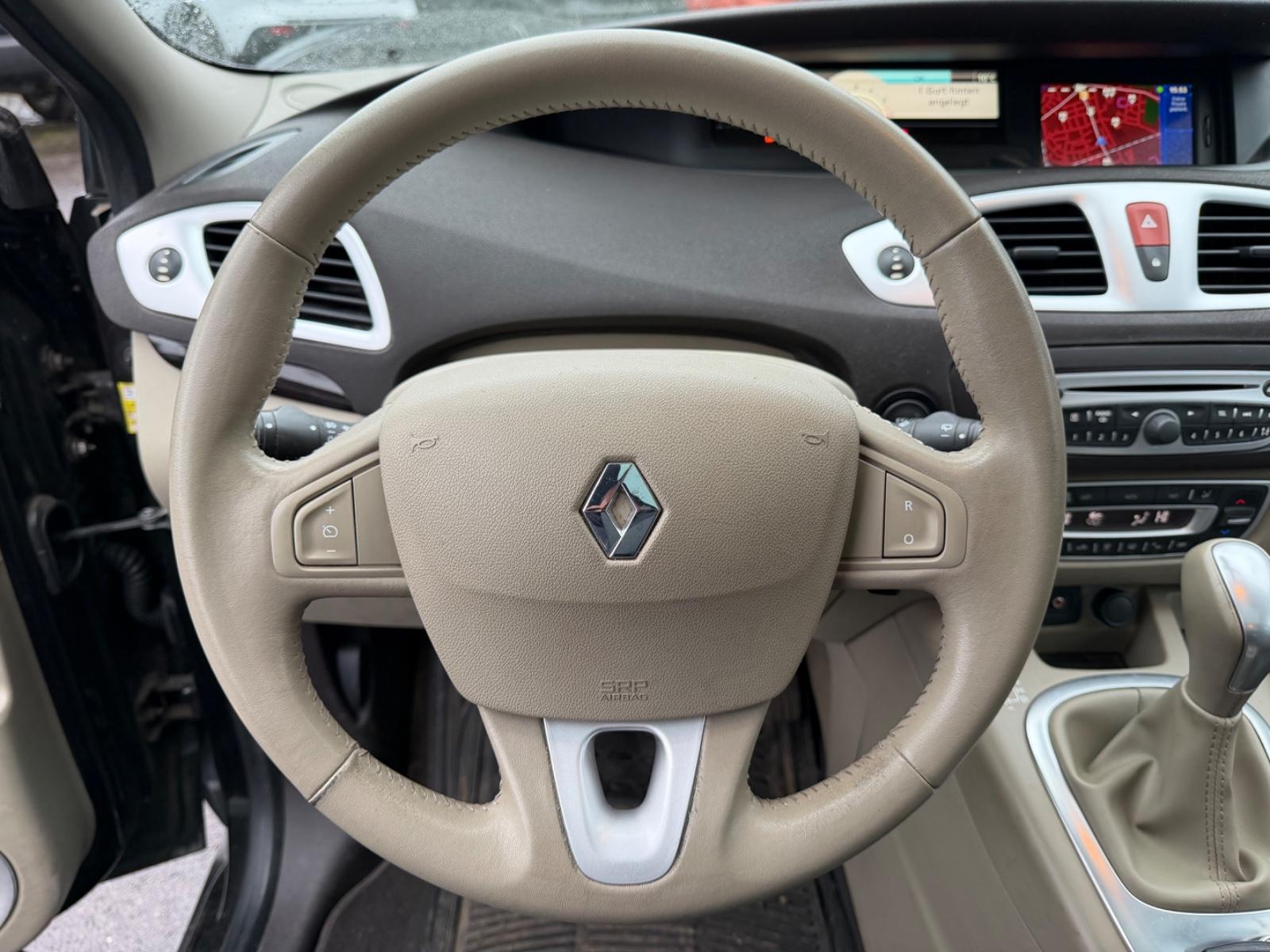 Renault Scenic 2010 — photo 10
