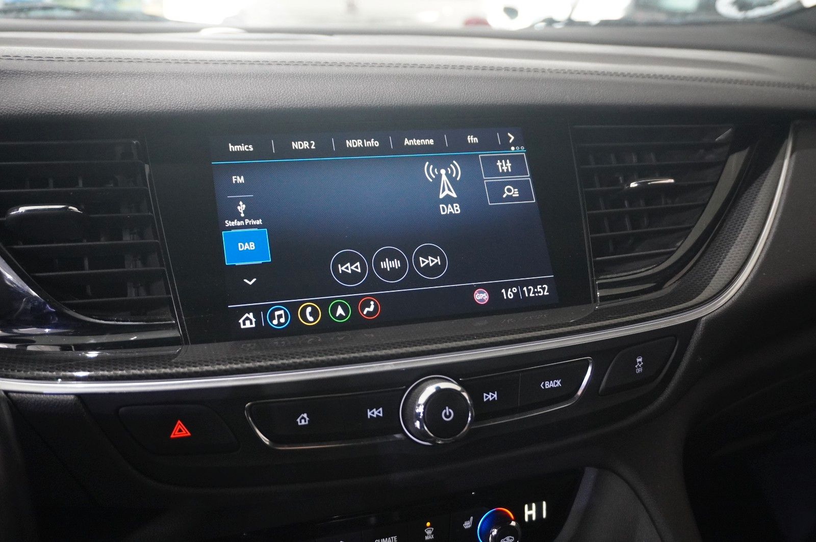 Fahrzeugabbildung Opel Insignia B ST 2.0D BUSINESS NAVI/LED/VIRT/SH/AHK