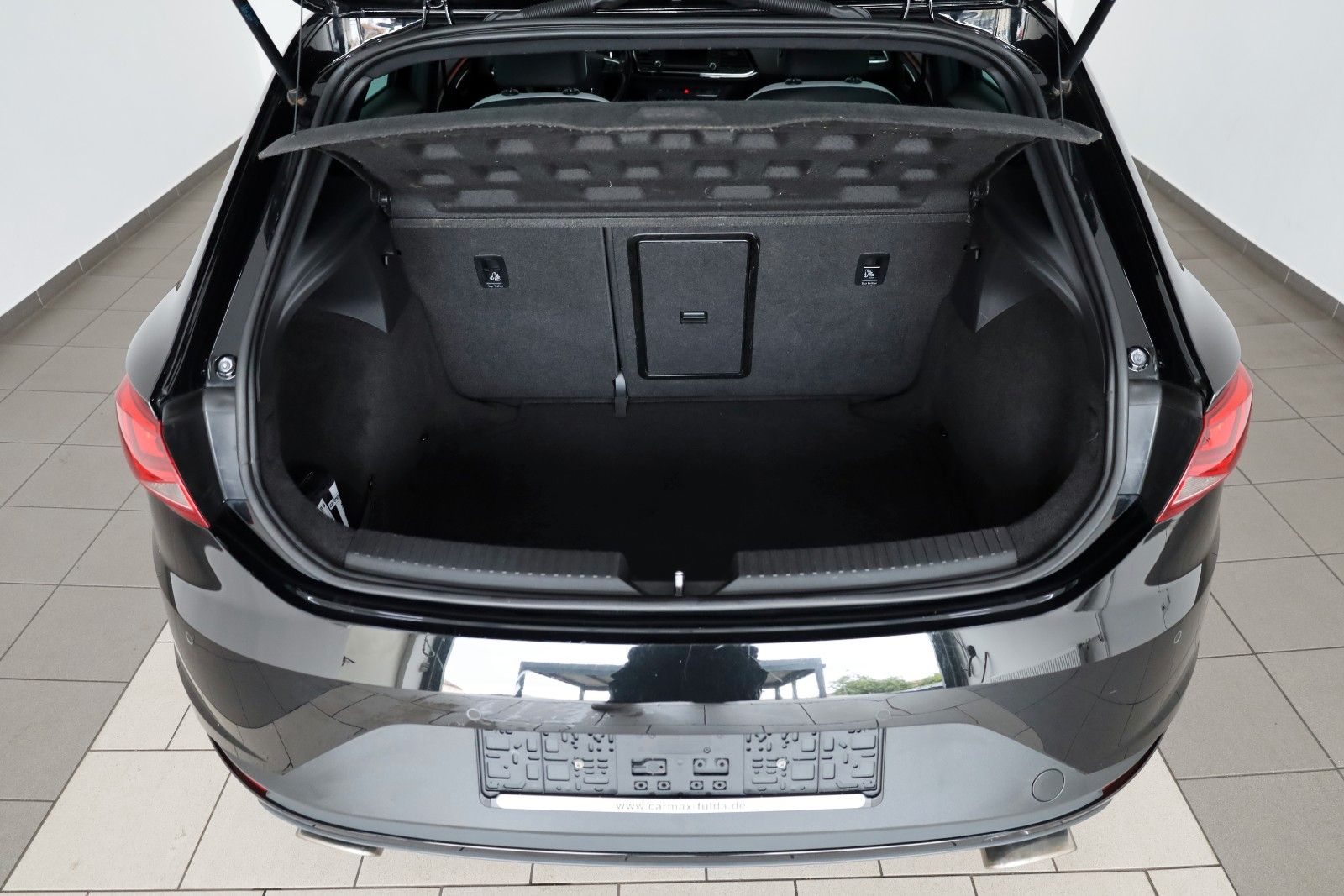 Fahrzeugabbildung SEAT Leon Cupra 265 T.Leder,Navi,LED,Kamera,Apple Car