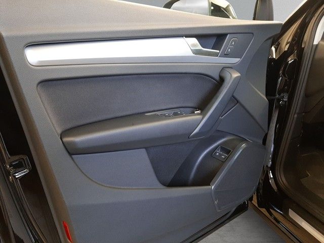 Fahrzeugabbildung Audi Q5 quattro 50TFSIe Navi AHK LED Standklima LED