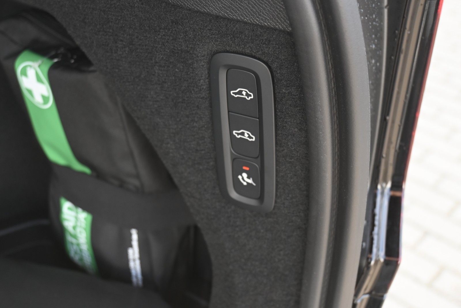 Fahrzeugabbildung Volvo XC90 T8 AWD Ultra Dark Recharge Plug-In Hybrid