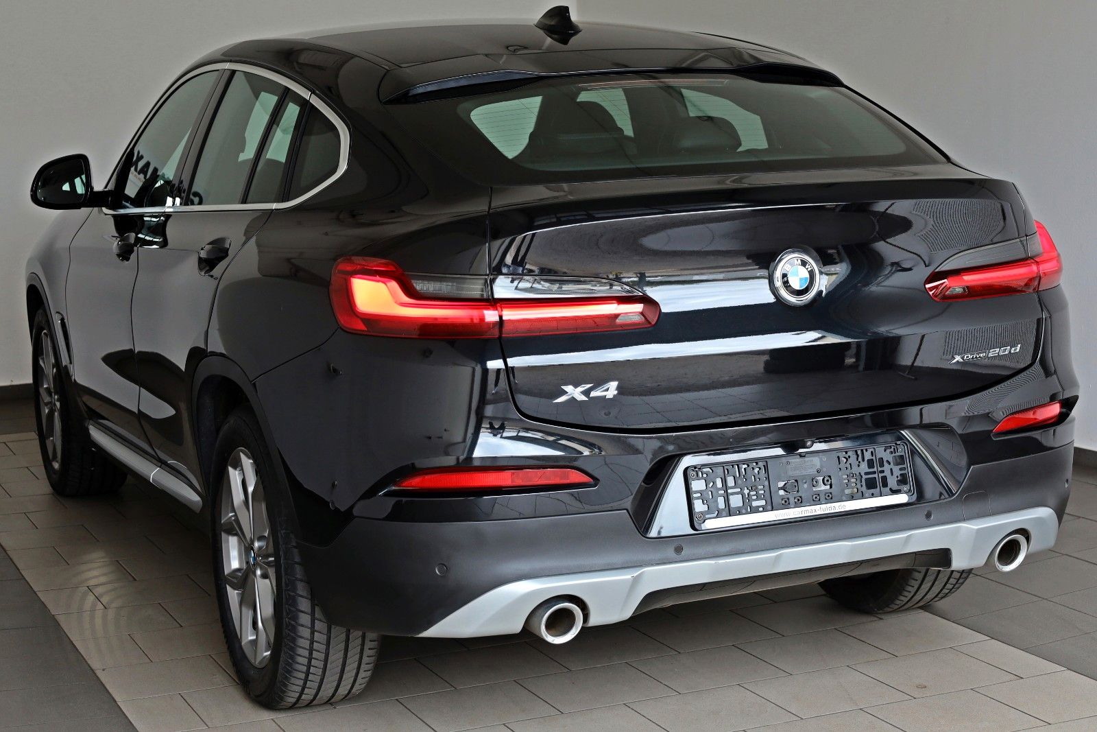 Fahrzeugabbildung BMW X4 xDrive 20 d xLine,Leder,Navi,LED,SH,Kamera
