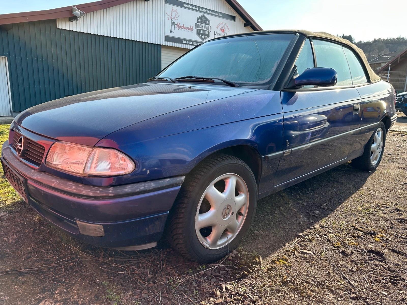 Opel Astra 1.6 Cabrio Bertone Edition