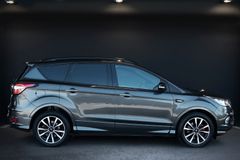 FORD Kuga 2.0 EcoBoost ST-Line 4x4*Technik*Assistenz*