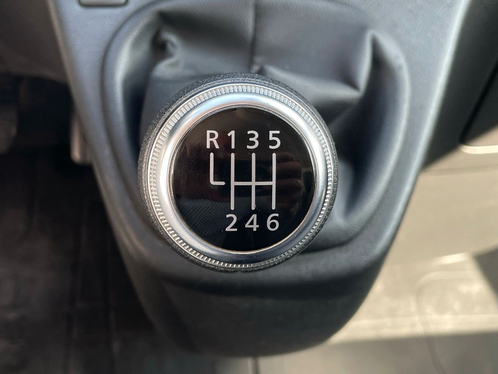 Fahrzeugabbildung Renault TRAFIC KASTEN  L2H1 3,0t KAMERA KLIMA  1.Hd EU6d