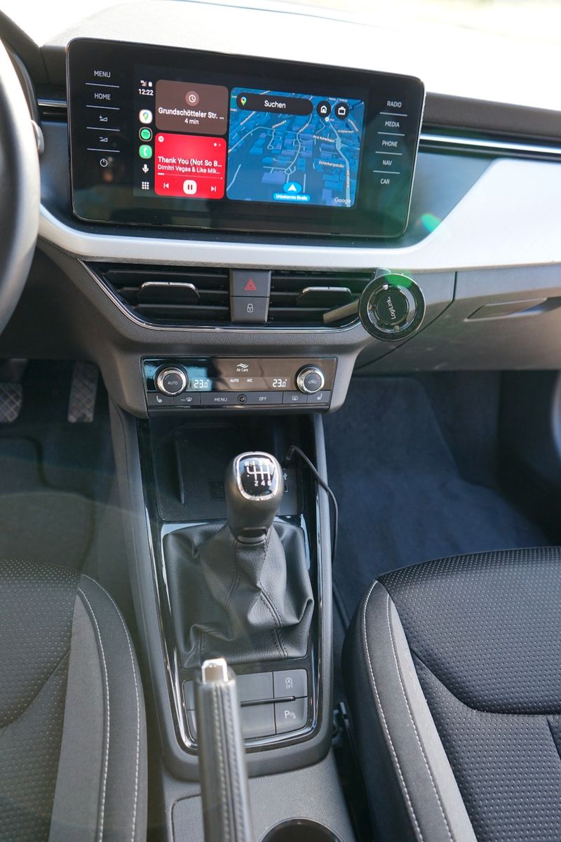 Fahrzeugabbildung SKODA Scala Tour