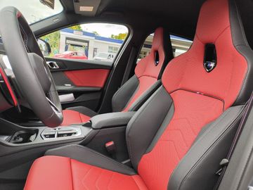 BMW M135 xDrive Sportpaket Head-Up HK HiFi DAB LED