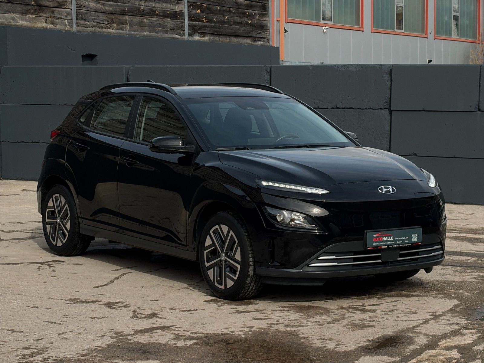 Fahrzeugabbildung Hyundai KONA E Select ACC LHZ SHZ LKAS PDC Kam CarPlay