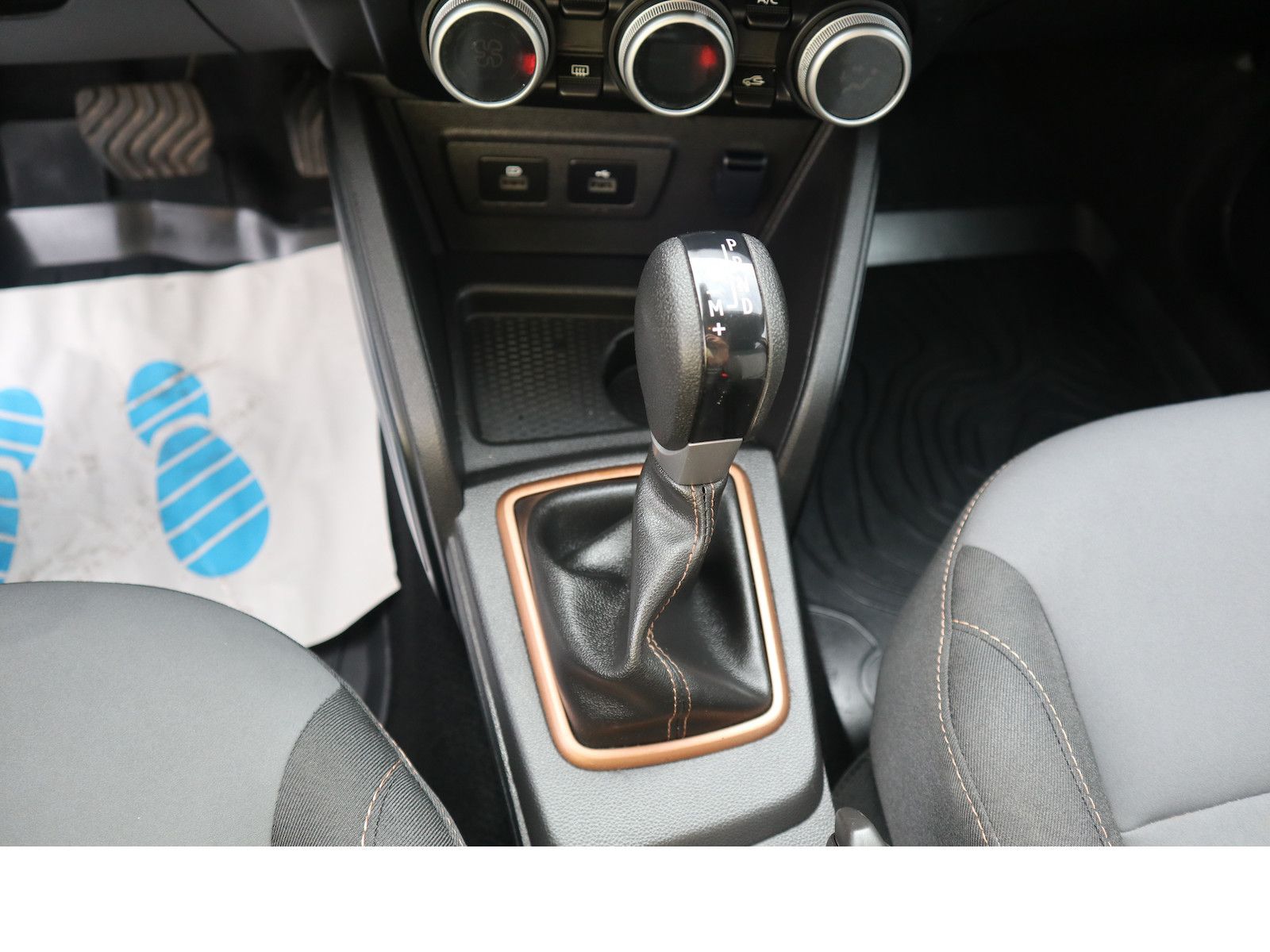Fahrzeugabbildung Dacia Duster II Extreme 1hd Navi Tempo Scheckheftgepfl