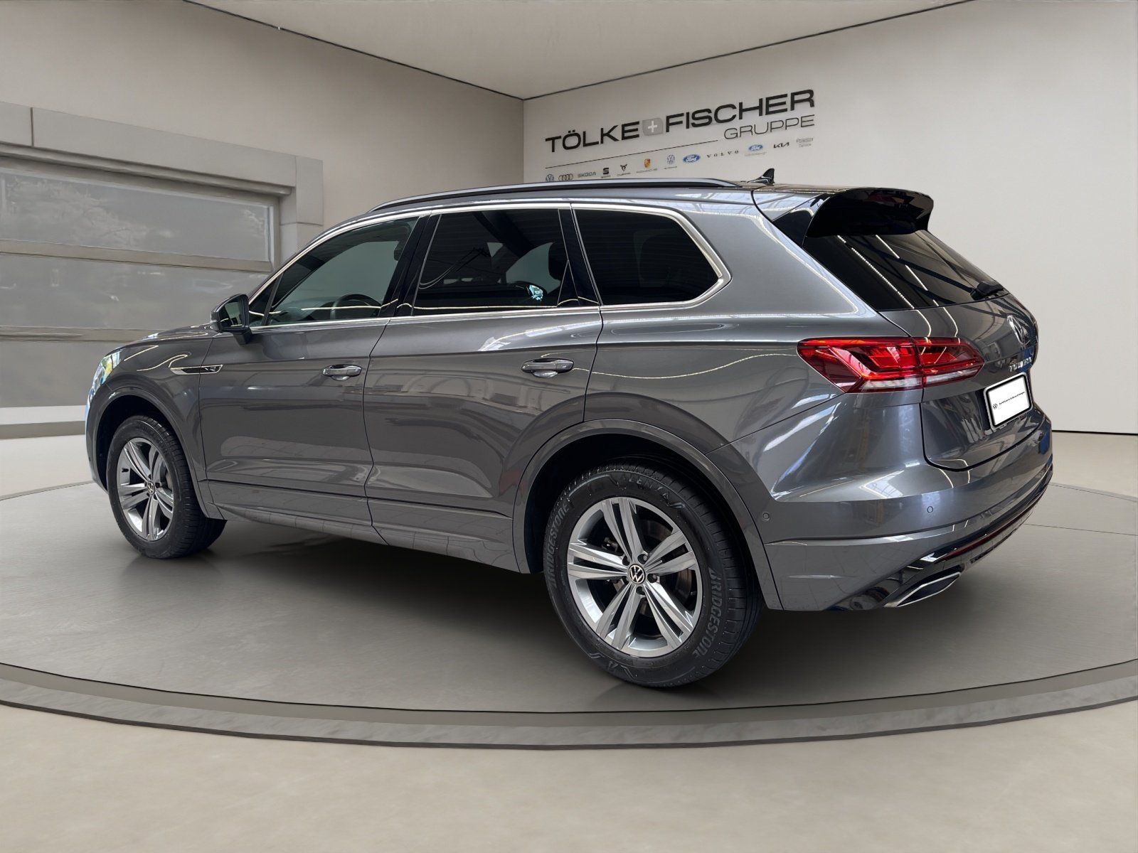 Volkswagen Touareg 3.0 V6 TDI 4Motion R-Line Pano R-Line LM foto 4