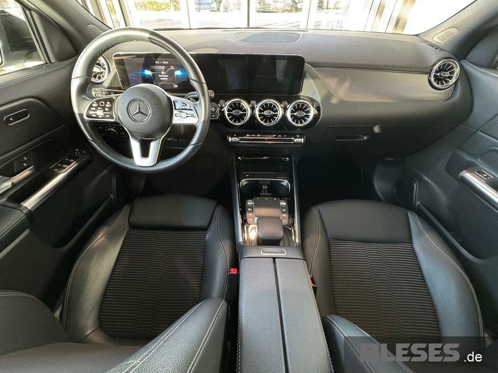MERCEDES-BENZ GLA 180 – Bild 9