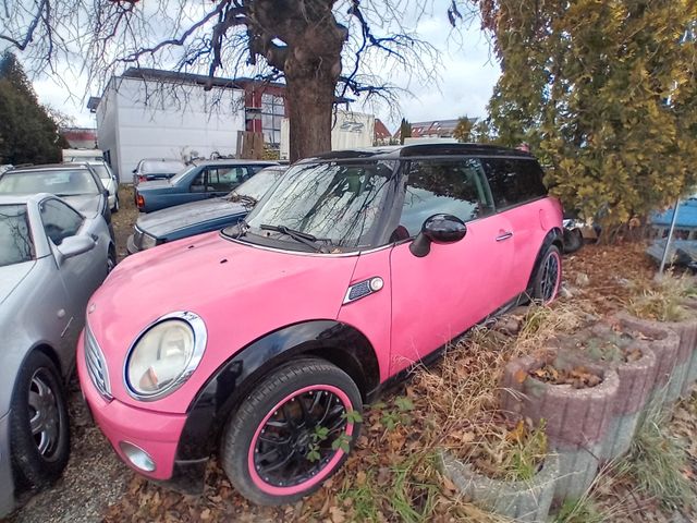 MINI COOPER Clubman Cooper Pink