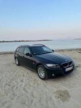 BMW 320d touring - Scheckheftgepflegt  - BMW 320 aus 2010 mit Diesel-Antrieb