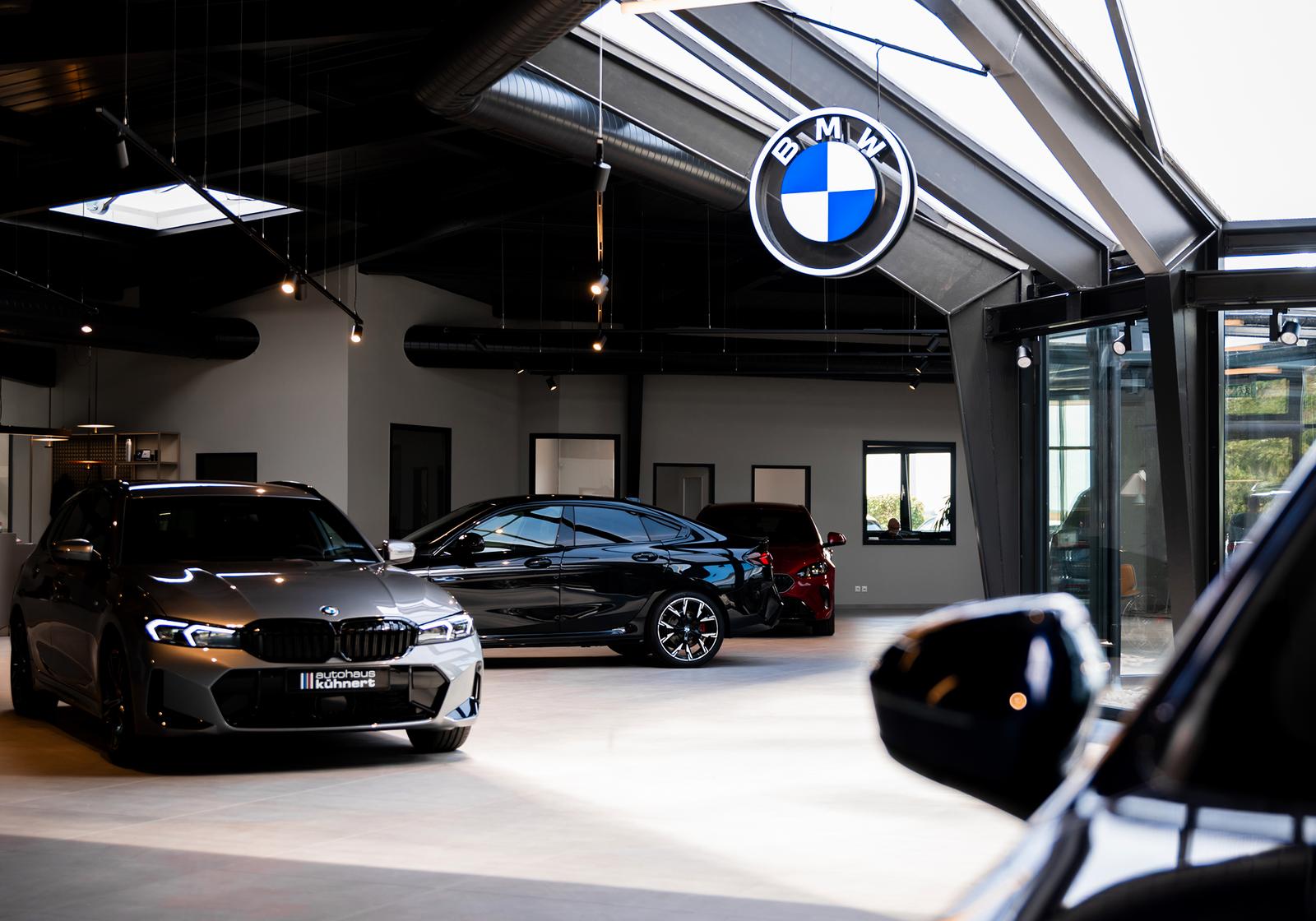 showroom-image-bottom
