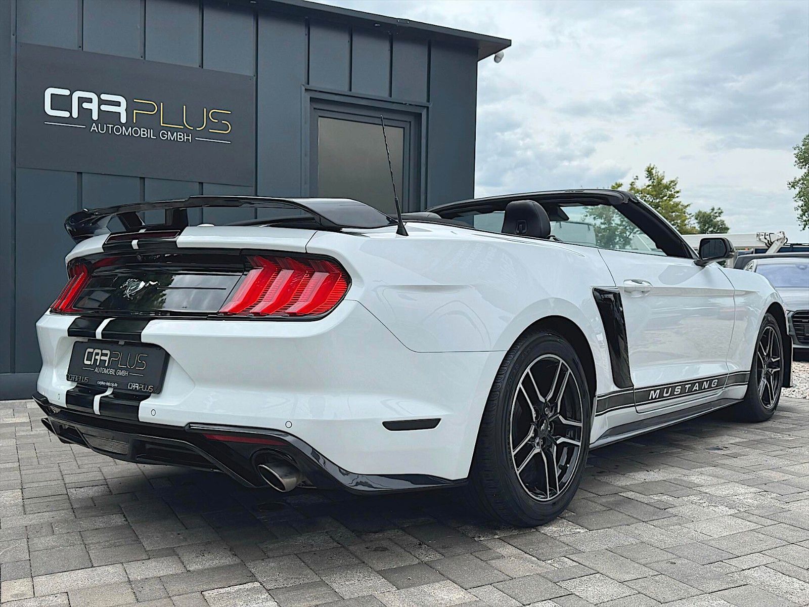 Fahrzeugabbildung Ford Mustang Shelby GT 500 Sport Cabrio Premium LED