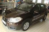 Suzuki S-Cross 1.6 Comfort 2WD,AHK,NAVI,Winterräder - Suzuki (SX4) S-Cross: Kleinwagen