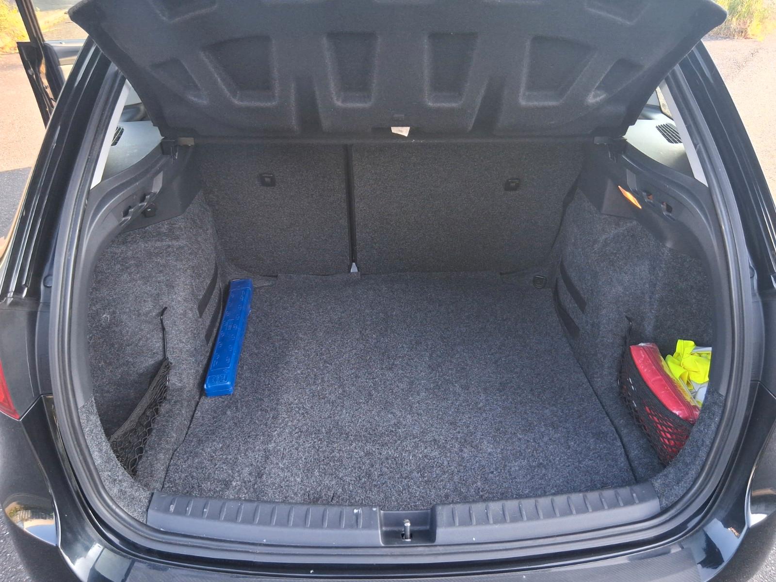 Seat Ibiza 2012 — photo 11