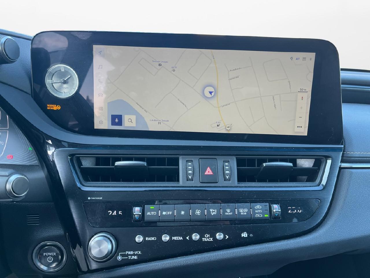 Lexus ES 300 h Business Line