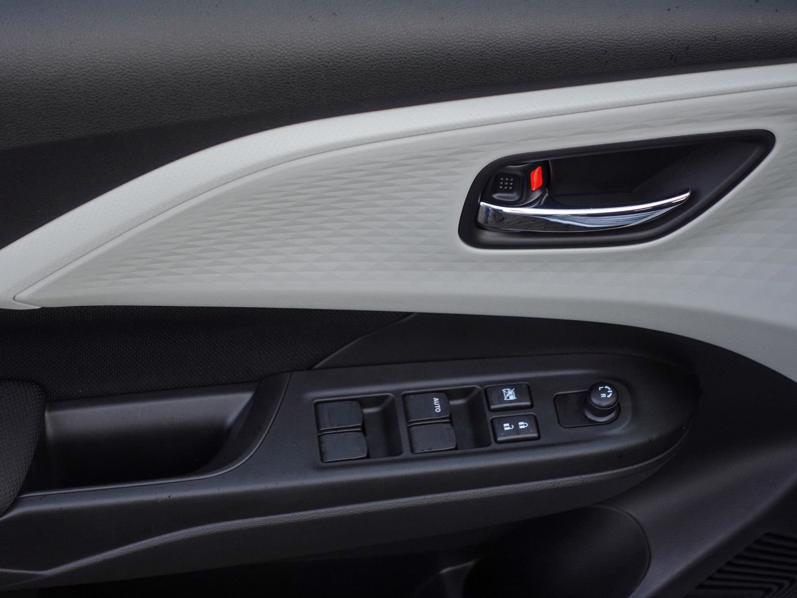 Fahrzeugabbildung Suzuki Swift 1.2 CVT Comfort Automatik RFK Garantie