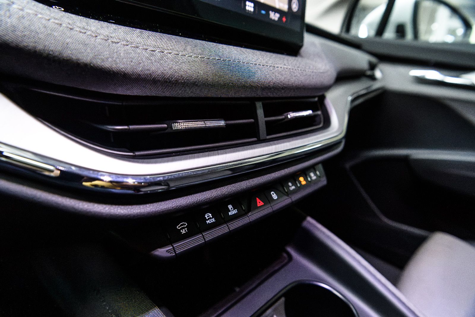 Fahrzeugabbildung SKODA Enyaq 80 +ACC +LED +CARPLAY