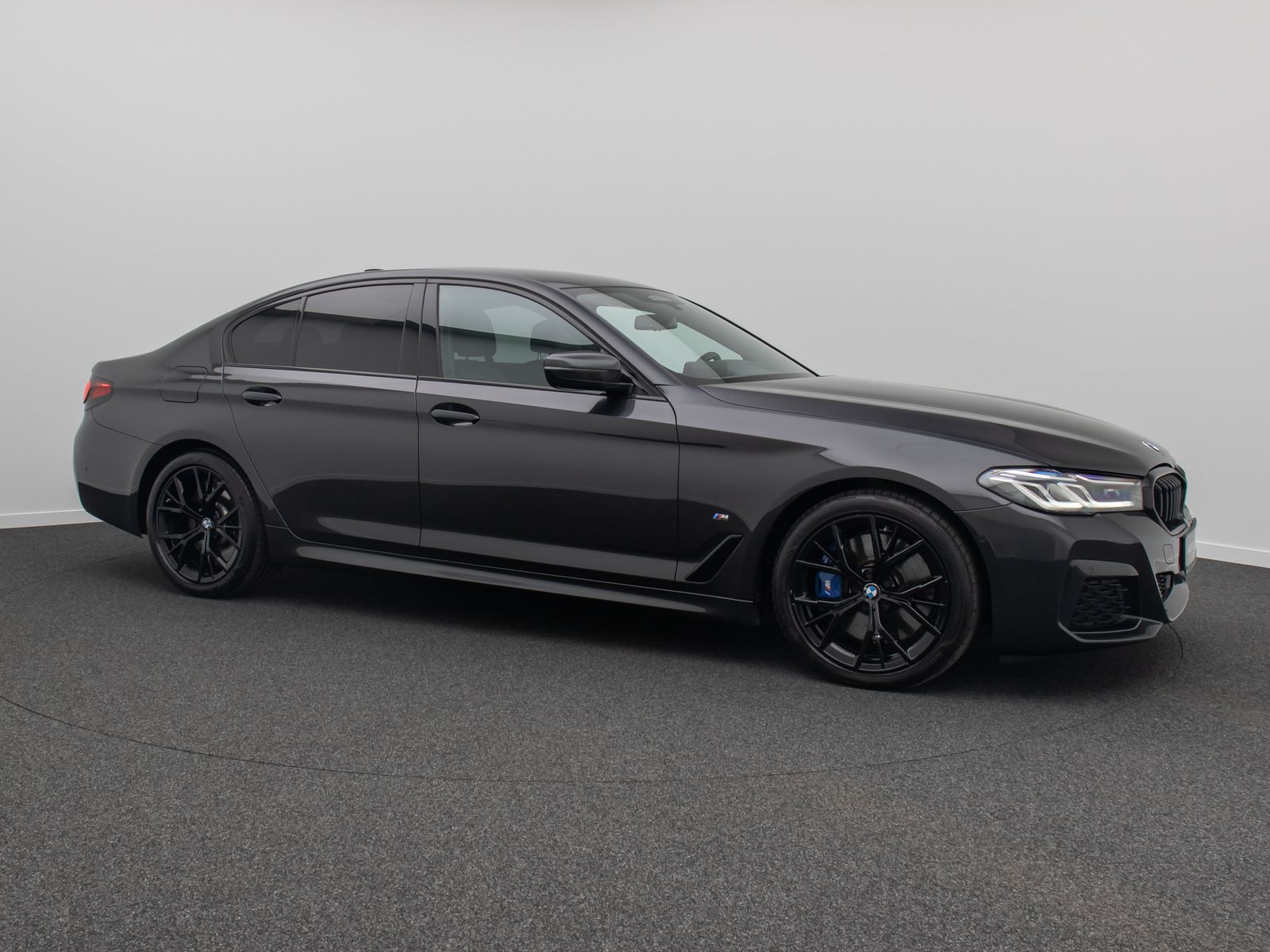 Fahrzeugabbildung BMW 540d xD M Sport Laser Kamera HUD DAB HiFi Komfor