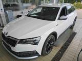 Skoda Superb Combi Scout 4x4 *19Zoll*COLUMBUS*CarPlay* - Skoda Superb: Scout