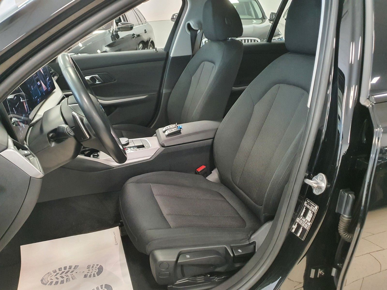 BMW 320i SAG/Navi/AHK/DrivAss&FernAss/Tempomat foto 17