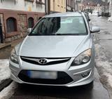 Hyundai i30 CW  Benzin  TÜV bis 11/2027 - Hyundai i30 aus 2010: Cw