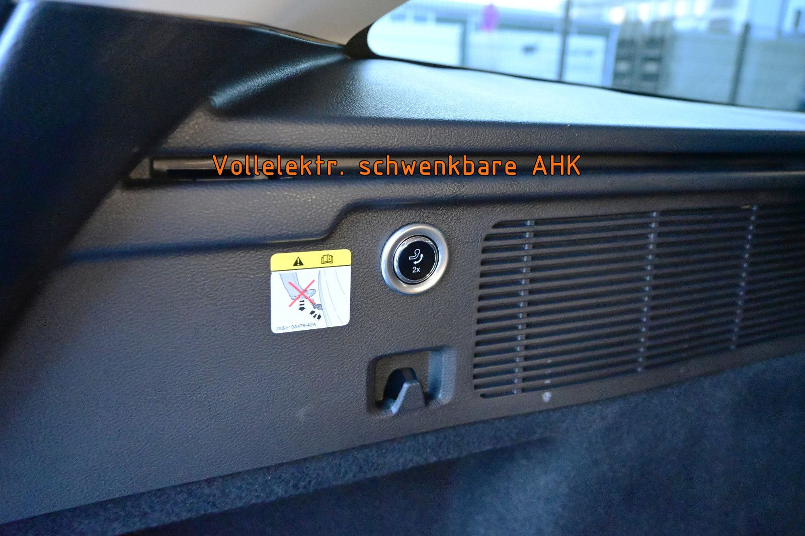 Fahrzeugabbildung Ford Mondeo 2.0 D Vignale Turnier Allrad °AHK°STHZG°