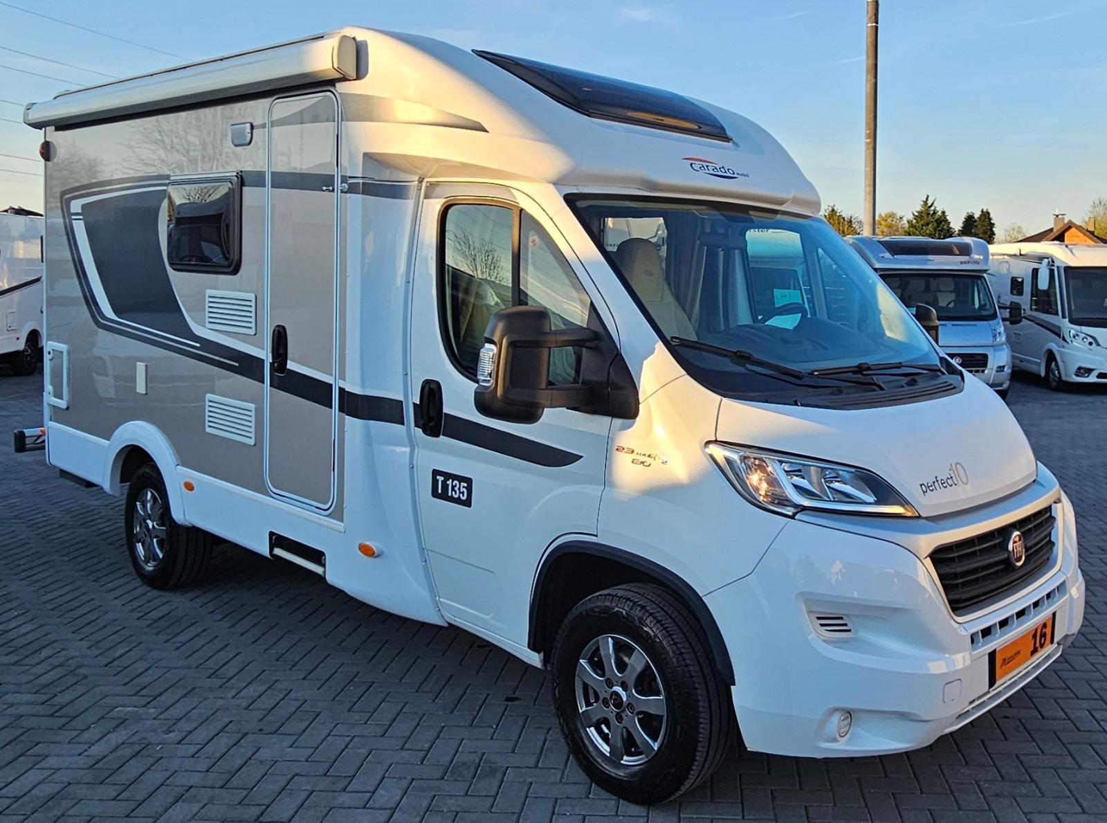 Carado T135*SAT+TV*SKY Roof*Heckträger*HEKI