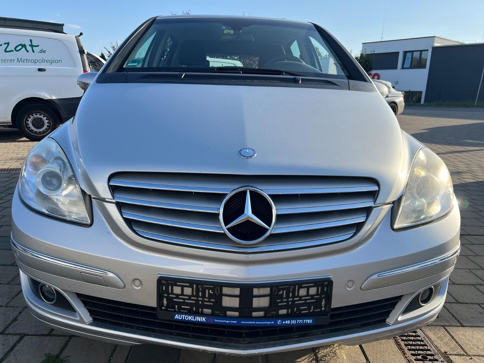 Mercedes-Benz B 200 *PDC*SHZ*LM-Felgen*