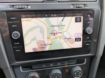 Volkswagen Golf - 8