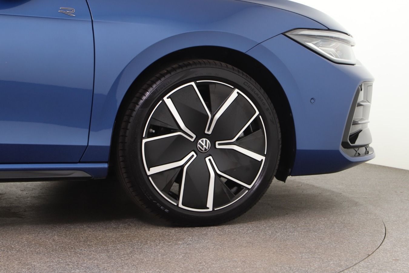Volkswagen Passat Variant 1.5 TSI eHybrid DSG R-Line IQ.Lig foto 3