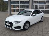 Audi A4 Avant 40 TFSI quattro*AHK*Leder* - Audi aus 2022