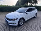 Volkswagen Passat 2.0 TDI/DSG/AHK/Standh/Panor./Schiebed. - gebrauchte VW Passat aus dem Jahr 2017