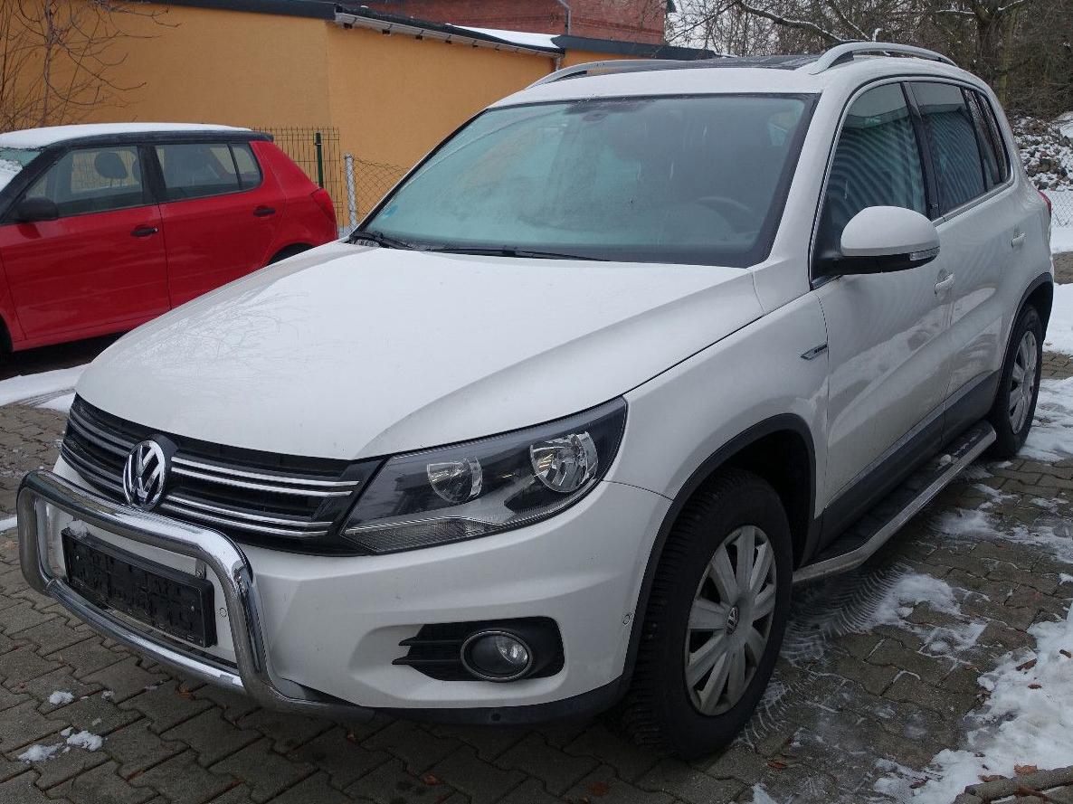 Volkswagen Tiguan 2.0 TSI 4MOTION *LEDER*PANO*PDC*