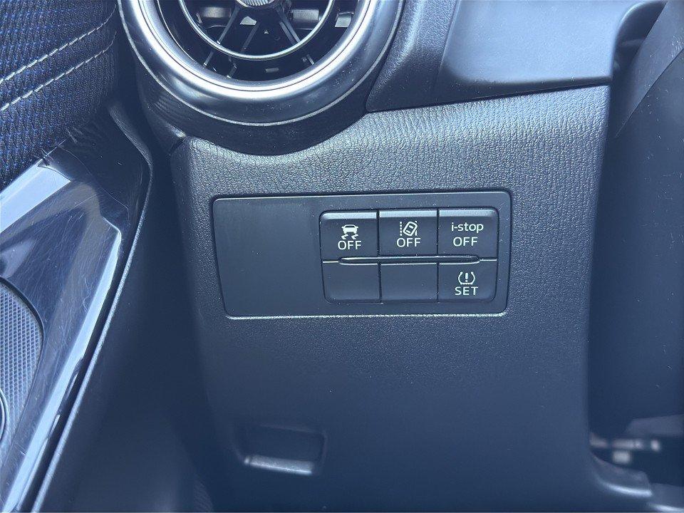Mazda 2 90PS Sports-Line ACAA+KAMERA+KLIMA+MATRIX-LED+