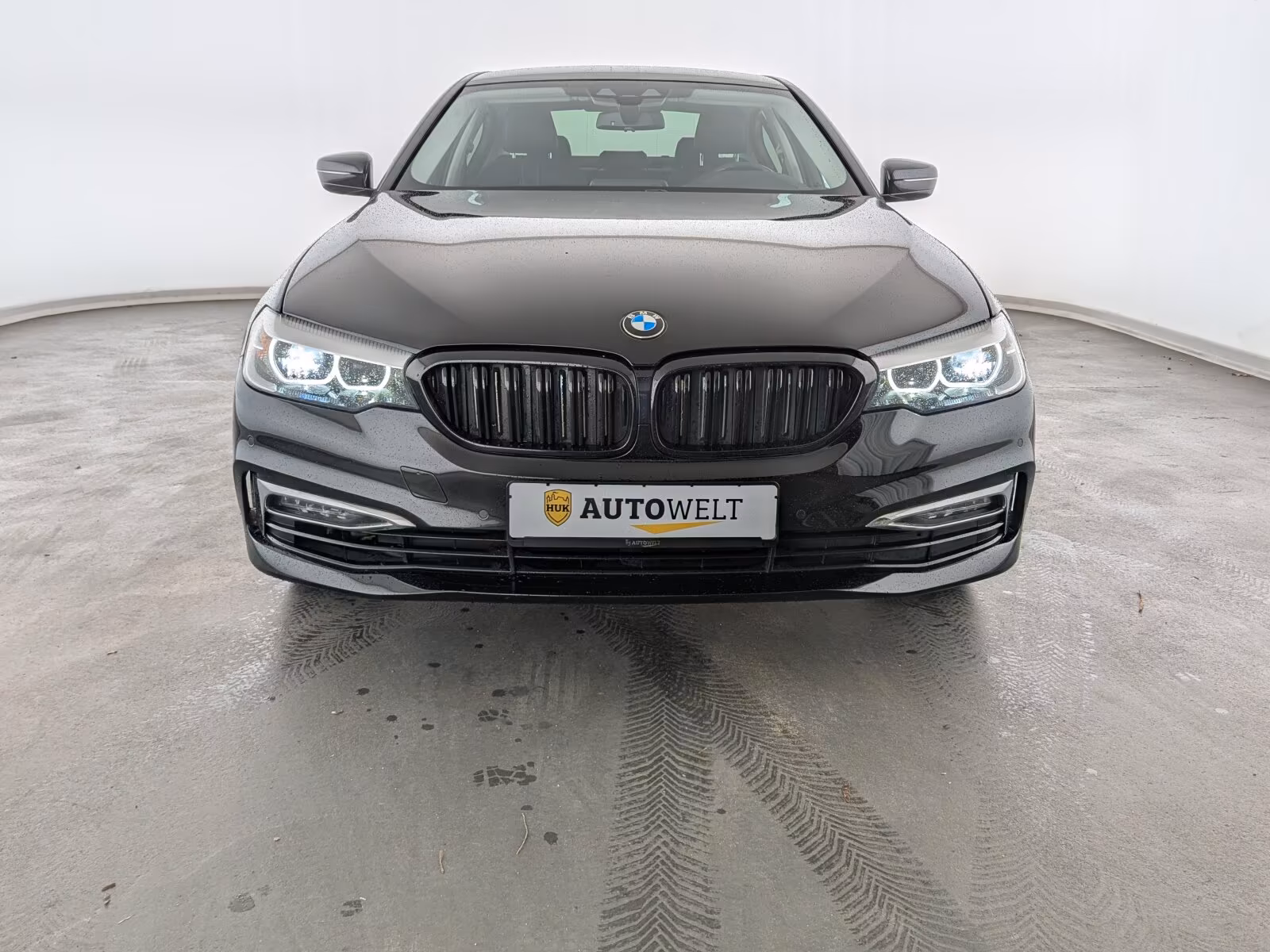 BMW 540i xDrive Luxury Line LED+NAVI+SHZ+RFK+LEDER+
