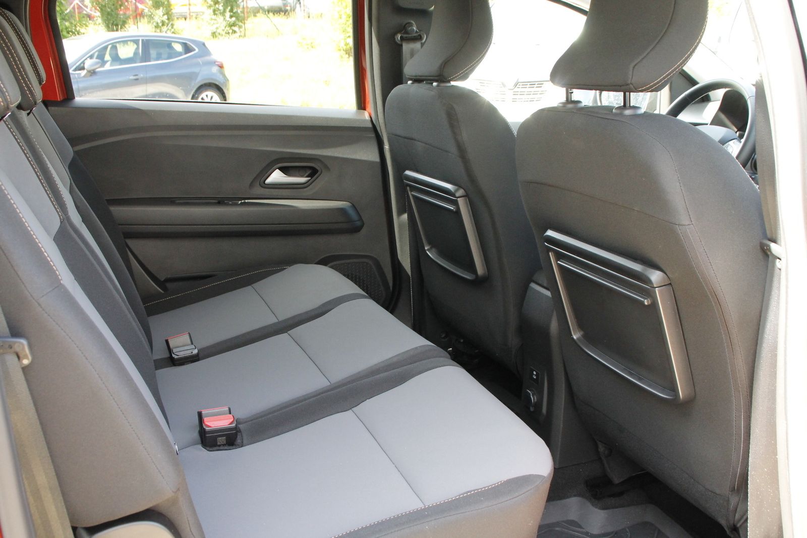 Fahrzeugabbildung Dacia Jogger Extreme+ TCe 110