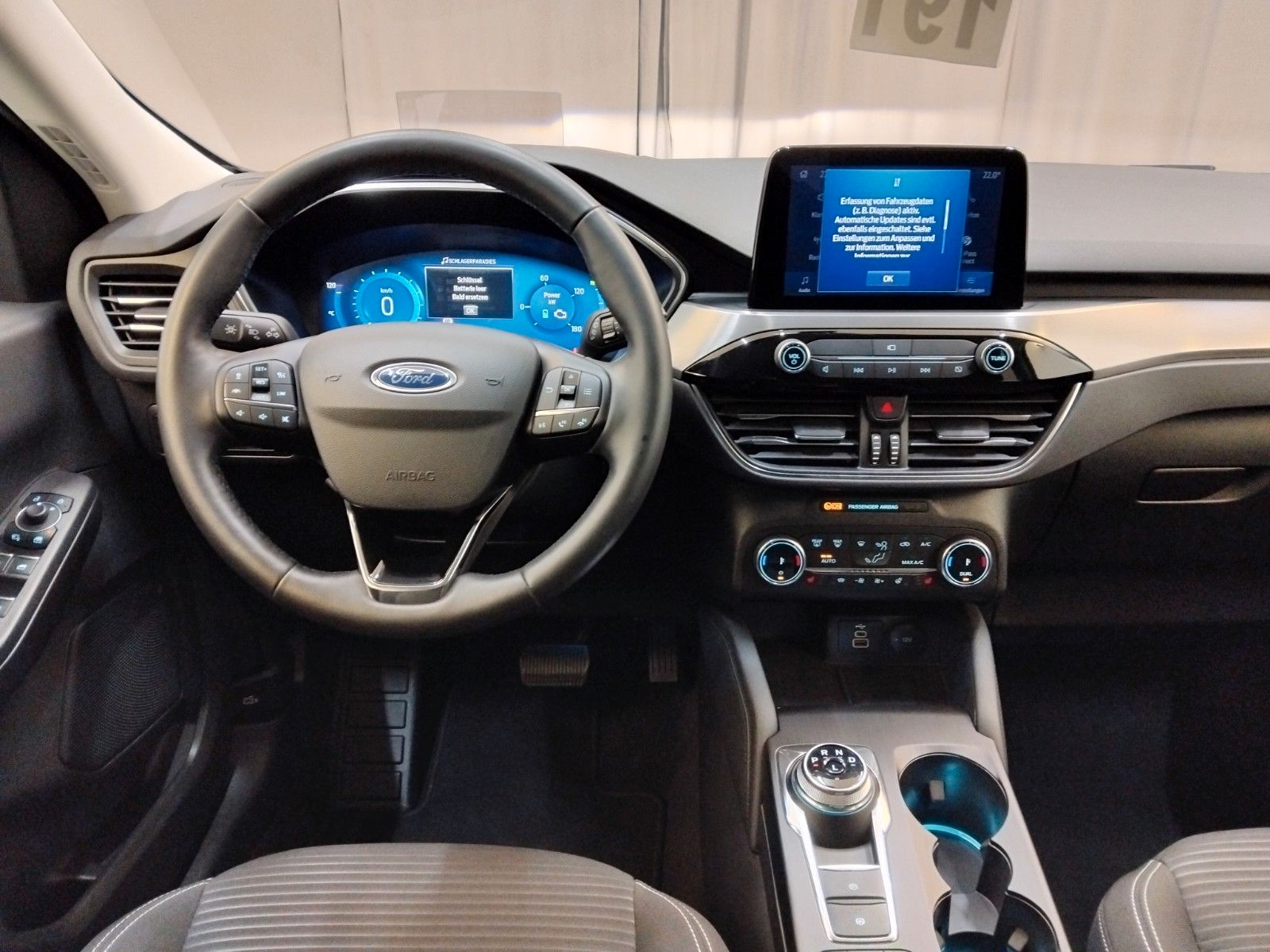 Ford Kuga (06/2026, Hybrid (Benzin/Elektro))