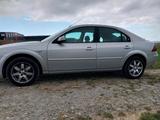 Ford Mondeo 2.0 Ghia  145 PS - Ford Mondeo aus 2002: 2.0
