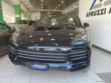 Porsche Cayenne - 3