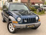 Jeep Cherokee Sport Star II 2.8 CRD Automatik 4X4 - Jeep Cherokee: 2.8