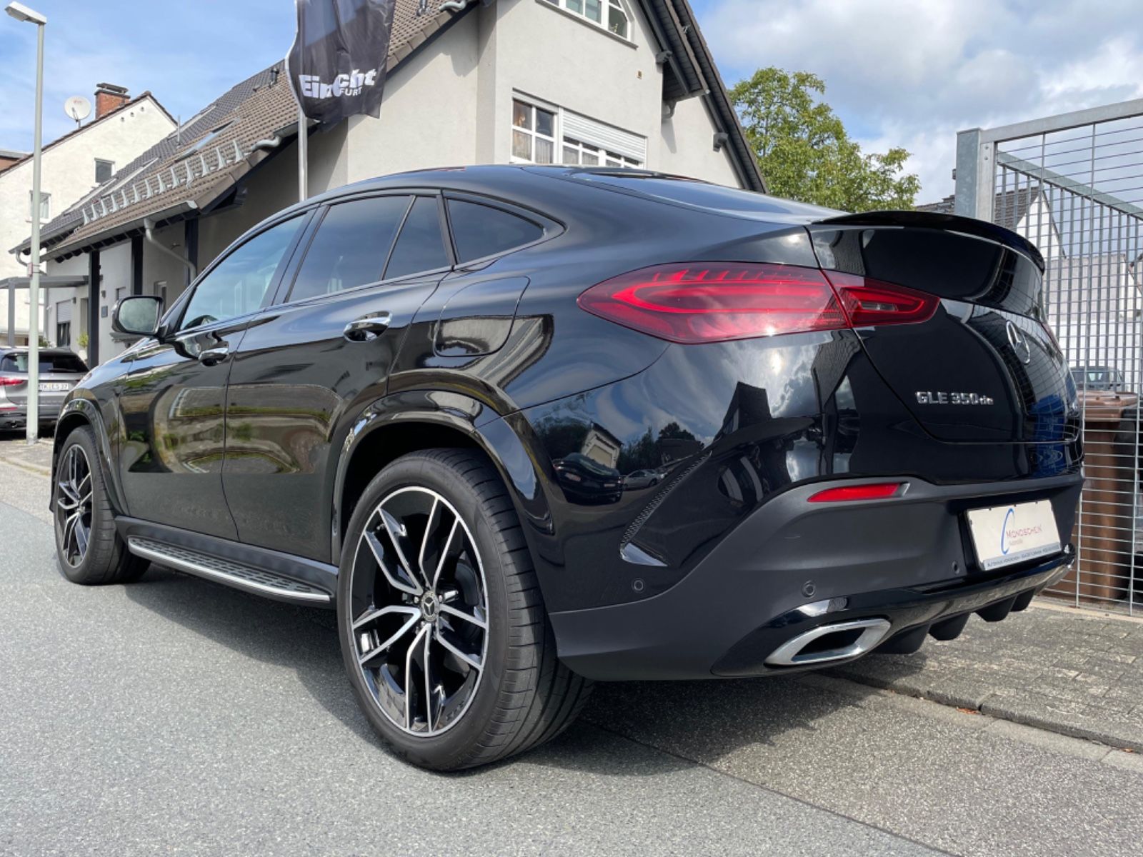 Fahrzeugabbildung Mercedes-Benz GLE 350 de Coupé Facelift |AMG|HUD|360°|22"|AHK