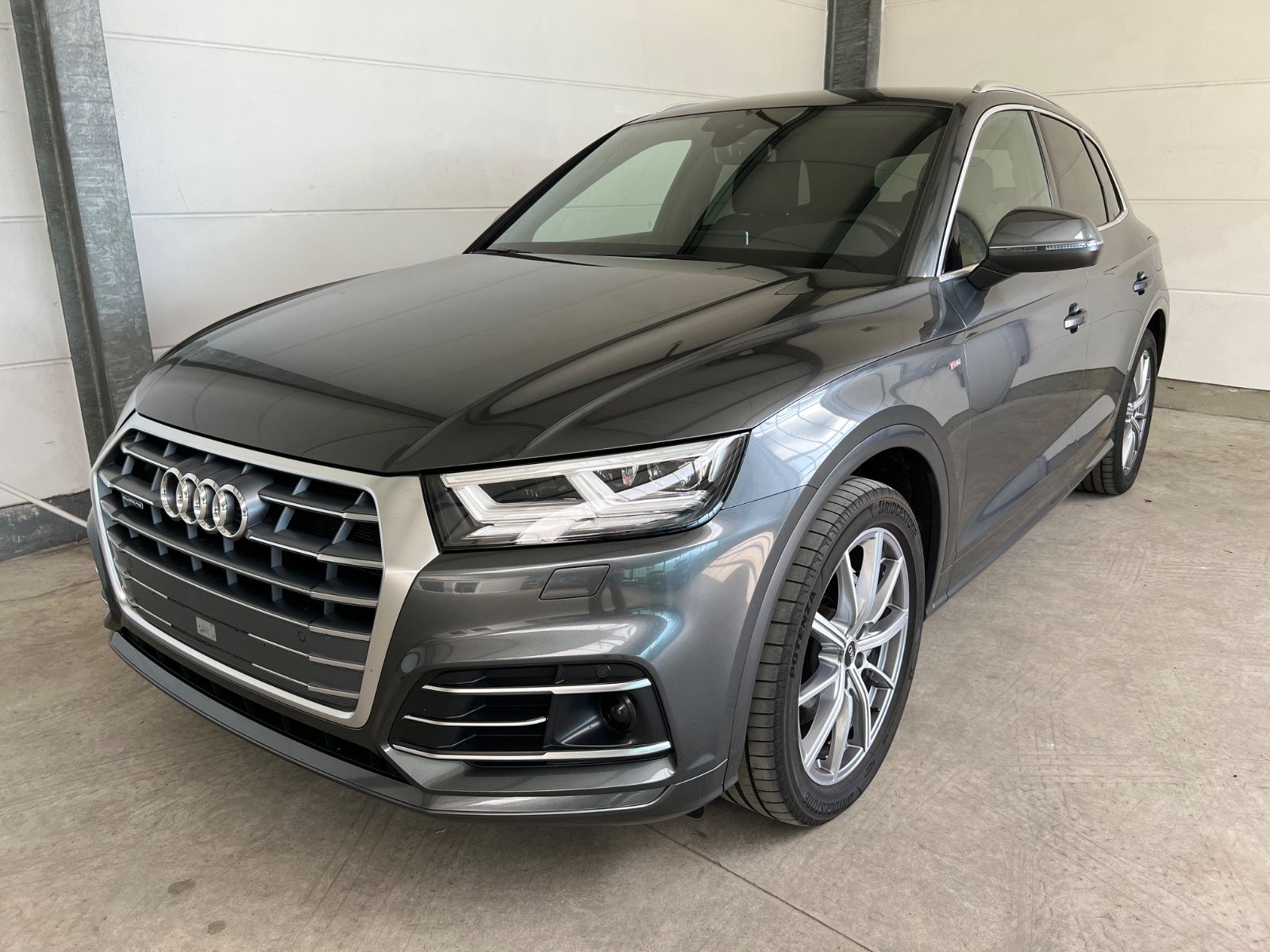 AUDI Q5 50 TFSI e quattro sport+S-Line+20'+AHK+B&amp;O
