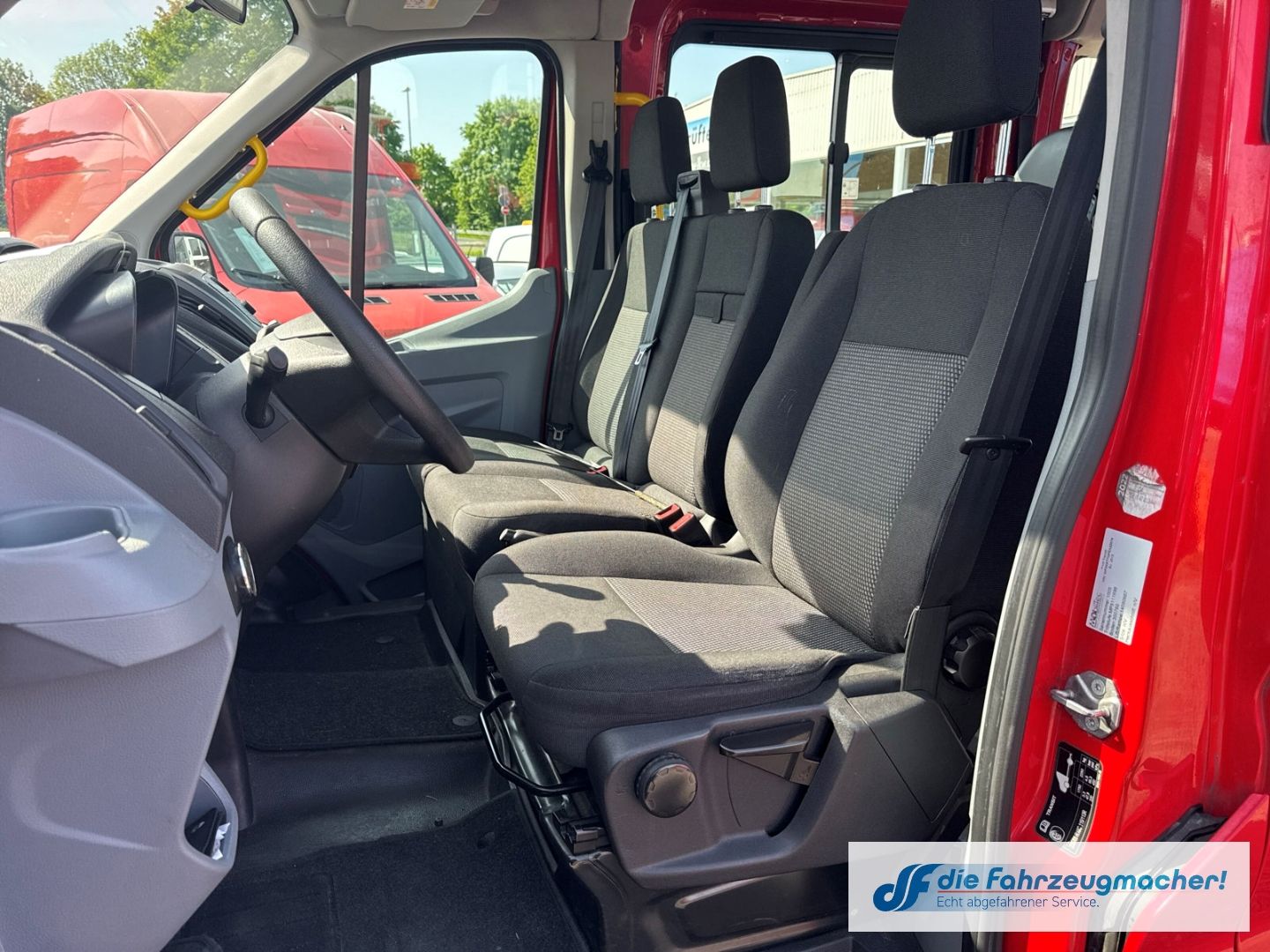 Fahrzeugabbildung Ford Transit Kombi 350 L3 *2378