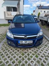 Opel Astra 1.9 CDTI 74kW - - Opel Astra aus 2006 mit Diesel-Antrieb: Limousine