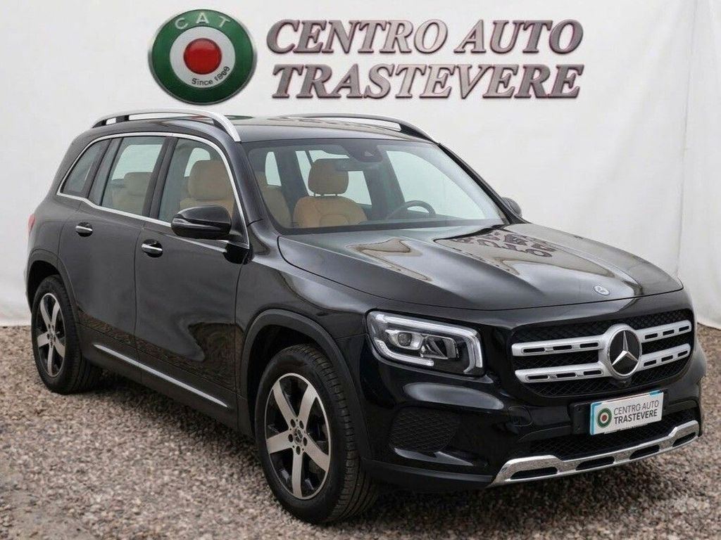Image of Mercedes-Benz GLB 200