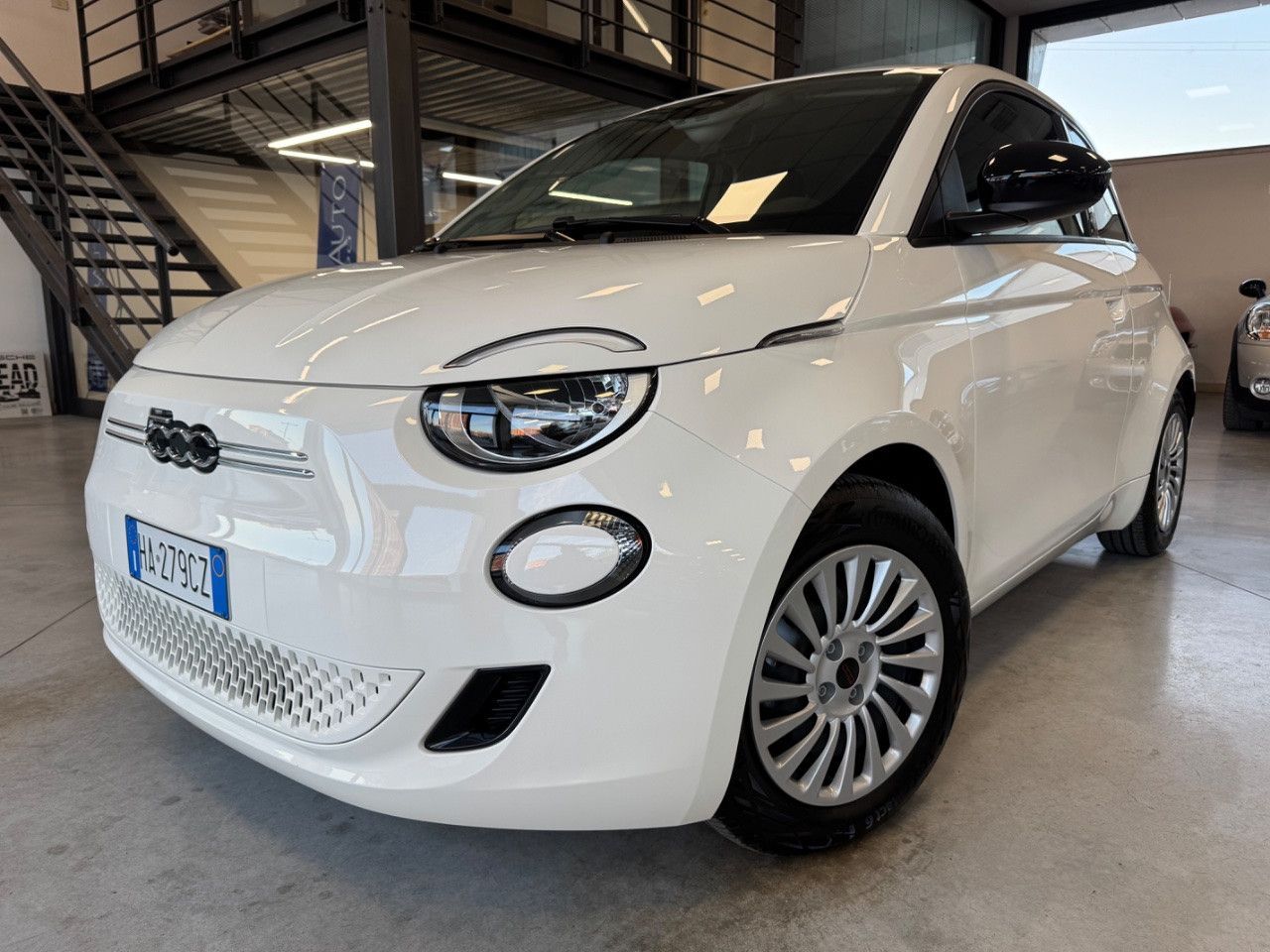 Fiat 500e 42 kWh (Red)